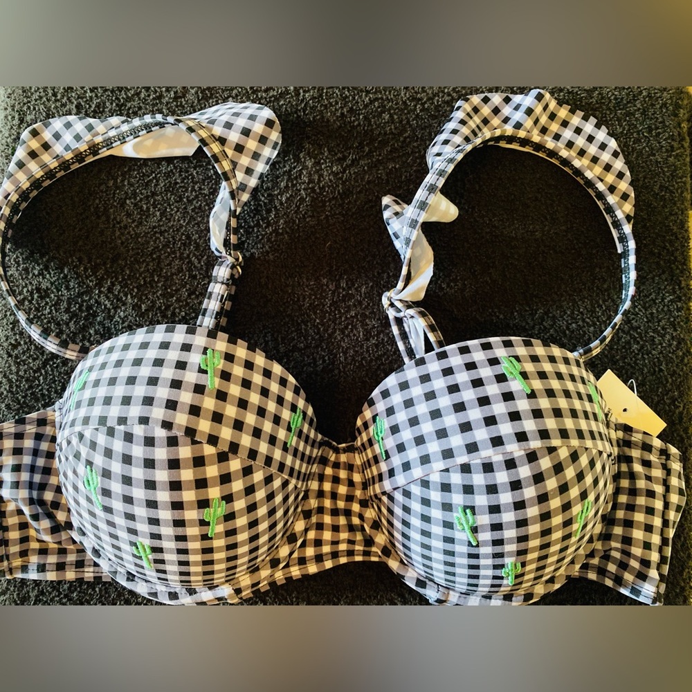 SO Black and White Checkered Bra with Green Accents